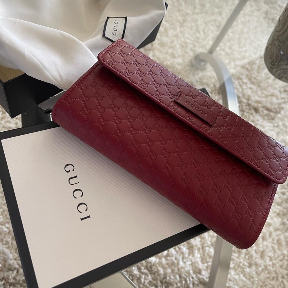 Authentic Gucci Black Wallet Microguccissima